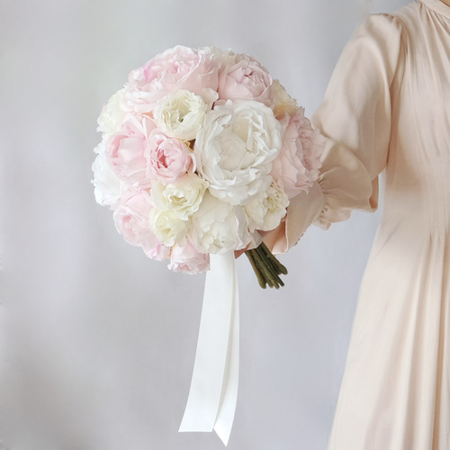 直径約20cm❀ピンク&ホワイトローズのラウンドブーケ&ブートニア  