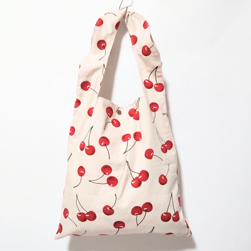 さくらんぼ柄くりぬきトートバッグ トートバッグ omo＊布雑貨