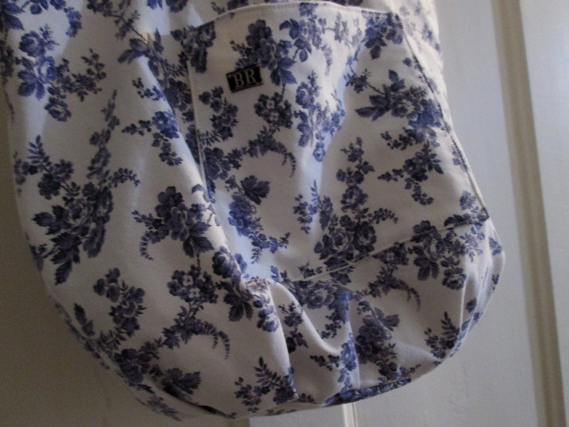 フランスアンティークホワイトリネンと手刺繍レースとイニシャルのパッチワークのパニエトート