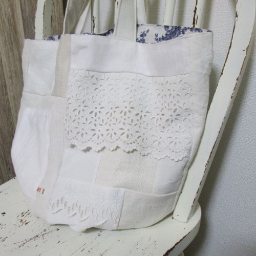 フランスアンティークホワイトリネンと手刺繍レースとイニシャル