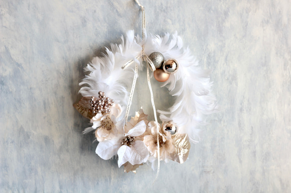 クリスマスリース】天使みたいなホワイトフェザーリースゴールド