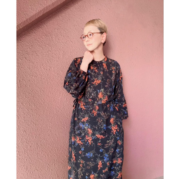 選擇您的尺寸❤️ 超輕盈❤️ 修身顯瘦❤️ 時尚優雅連身裙❤️ 飄逸面料❤️ 復古花朵 第8張的照片