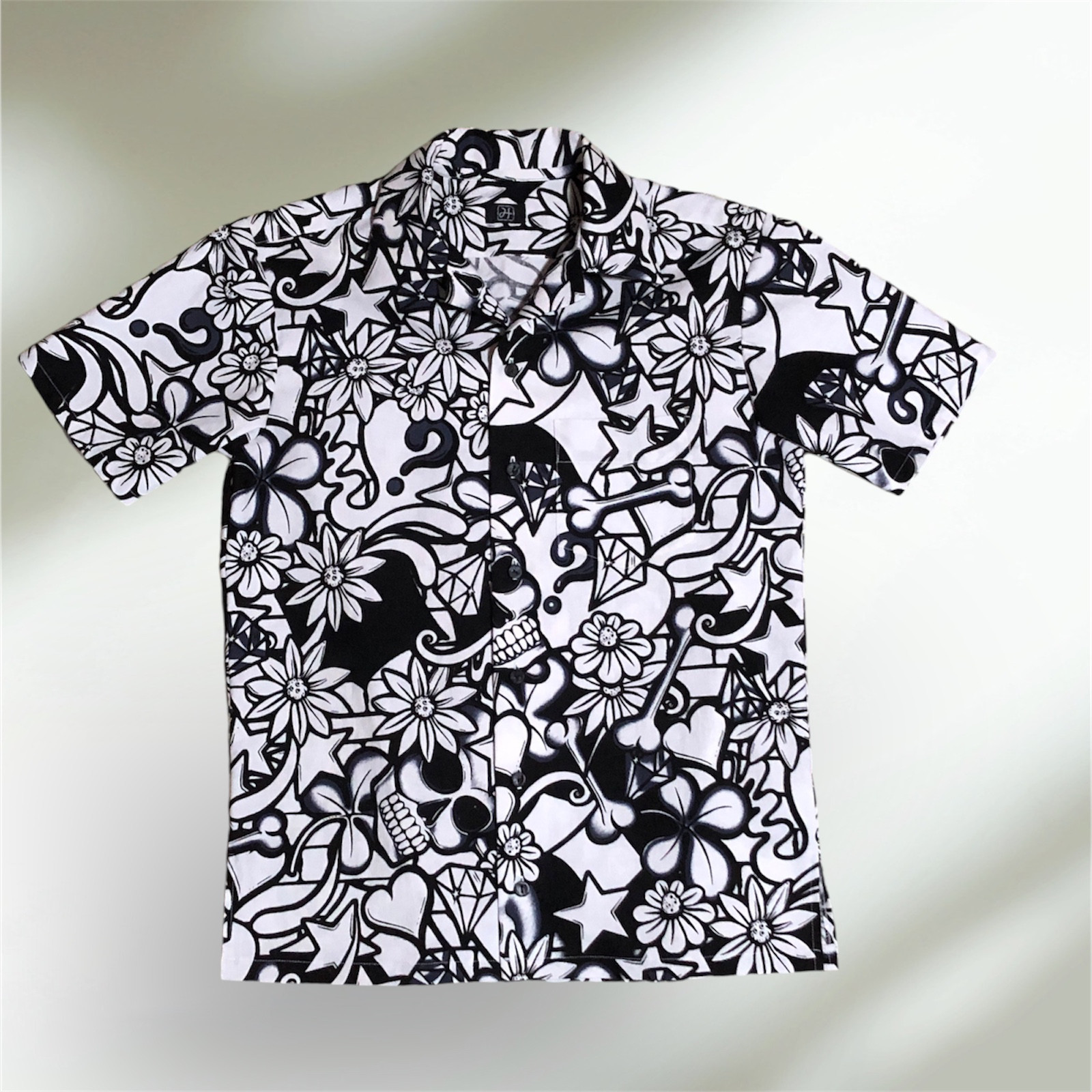 メンズ アロハシャツ（M）　ストリートスカル柄(USA)一点もの 7,920円