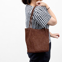 【カラーオーダーできます】ころんと丸底（まるそこ）スエードバッグ　チョコレート 4枚目の画像