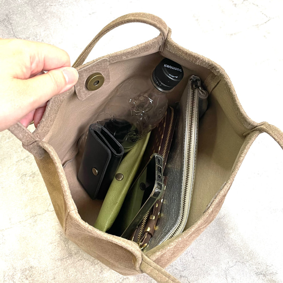 【カラーオーダーできます】ころんと丸底（まるそこ）スエードバッグ　チョコレート 10枚目の画像