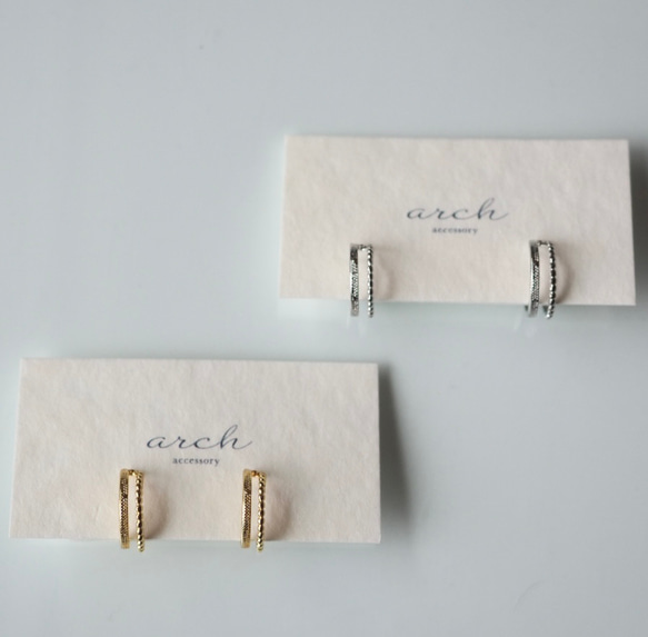 ピアスのようなイヤリング　2連　アレルギー対応　シンプル　小さめ 4枚目の画像