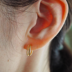ピアスのようなイヤリング　2連　アレルギー対応　シンプル　小さめ 3枚目の画像