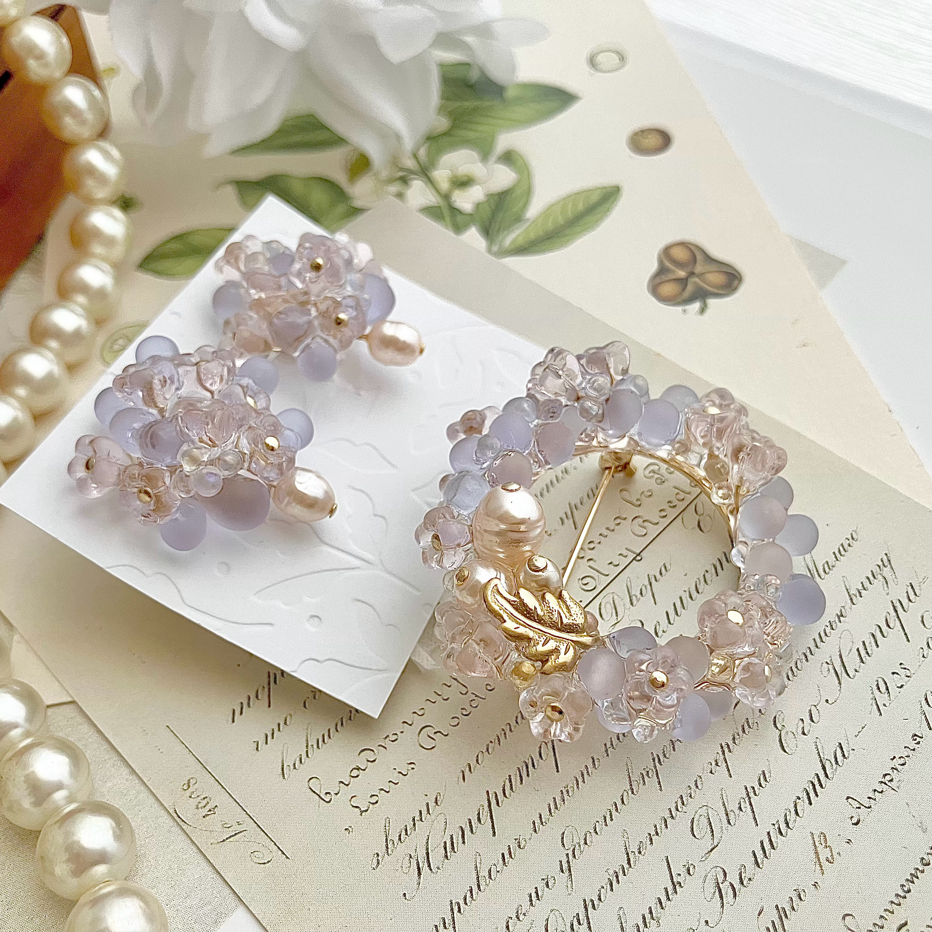 ⁂〜花かんむりのブローチ&イヤリングセット〜⁂フォーマル　パール　セレモニー　結婚式　お呼ばれ　入学式　ウエディング