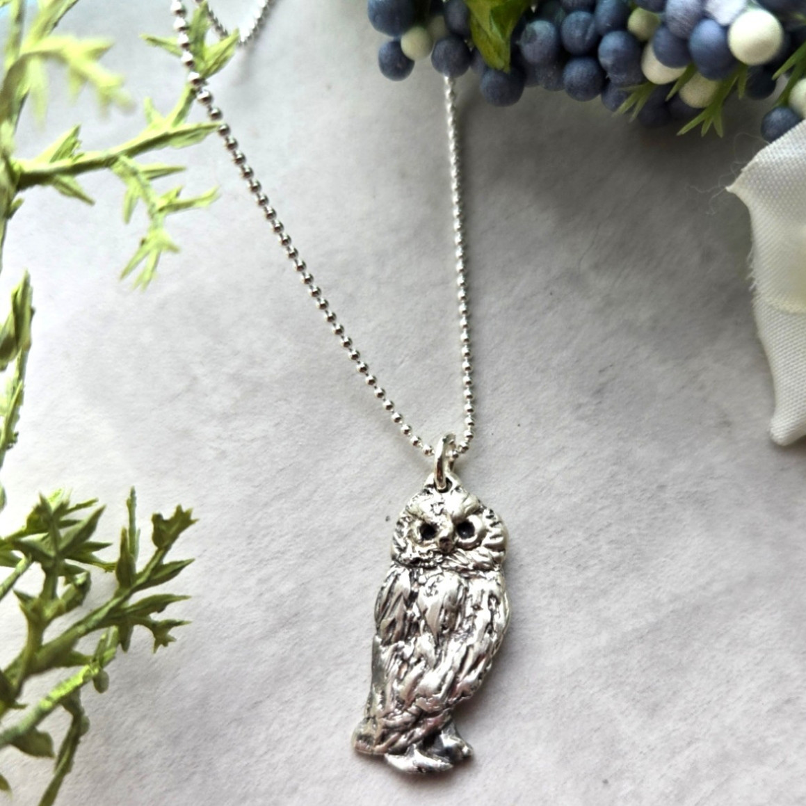 シルバーアクセサリー ふくろうのペンダント シルバージュエリー 幸せをよぶふくろう ペンダント