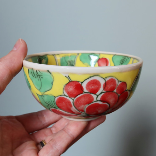 Vivid ボウル イエロー バッチャン焼き ベトナム食器 手描き 花柄 お椀