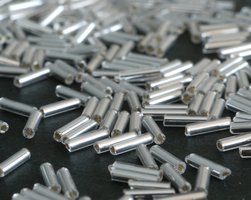 5g) チェコ製 極細 竹ビーズ 4mm シルバー ＊ マコビーズ ＊ ヒンメリ