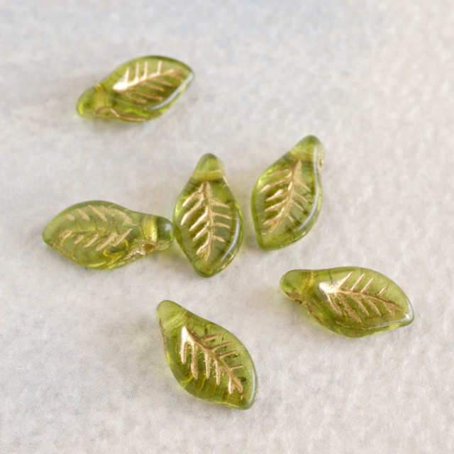 被せガラス　チェコ製　素材 チェコ製 ガラスの香水瓶 LIX017