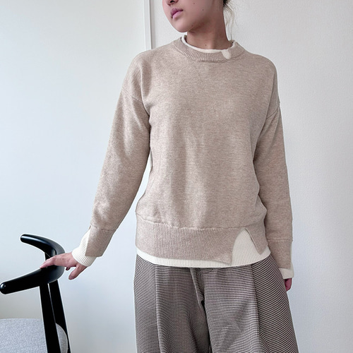 新作10回以上再販】軽くて暖かいふんわりバイカラーニットベージュ 