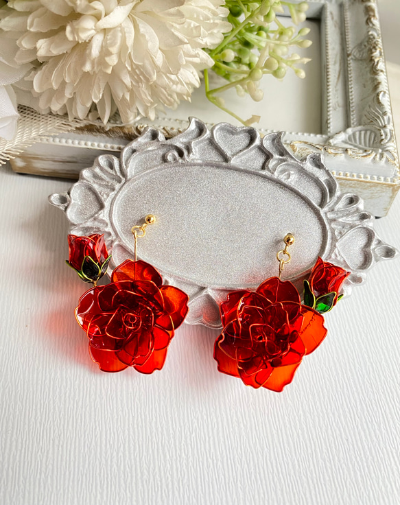 Paccaral 赤いお花モチーフ ピアス Paccaral 赤いお花モチーフ ピアス 赤薔薇 ピアス＆イヤリング