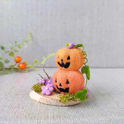 Halloween2025★羊毛フェルト Amazon.co.jp: 羊毛フェルト アートドール ハロウィン 猫 さん 3
