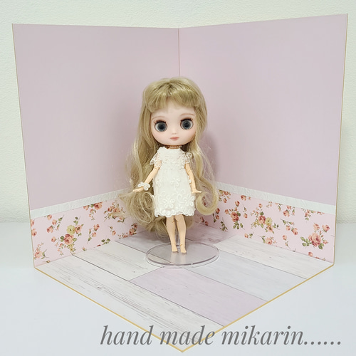 ドールハウス　撮影背景ボード　ハンドメイド☆玄関ホール＆リビングの2部屋セット 撮影用背景ボード（ホワイト②）【ドールハウス】 その他人形 みかりん