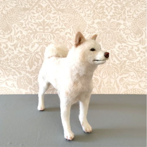 柴犬　白柴　羊毛フェルト　ハンドメイド　No.94 柴犬 白柴 羊毛フェルト ハンドメイド No.94 - メルカリ