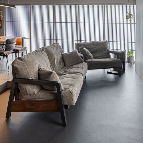 送料無料／選べる樹種・生地[EMP Sofa 1.5S(Iron)]1.5人掛けソファ