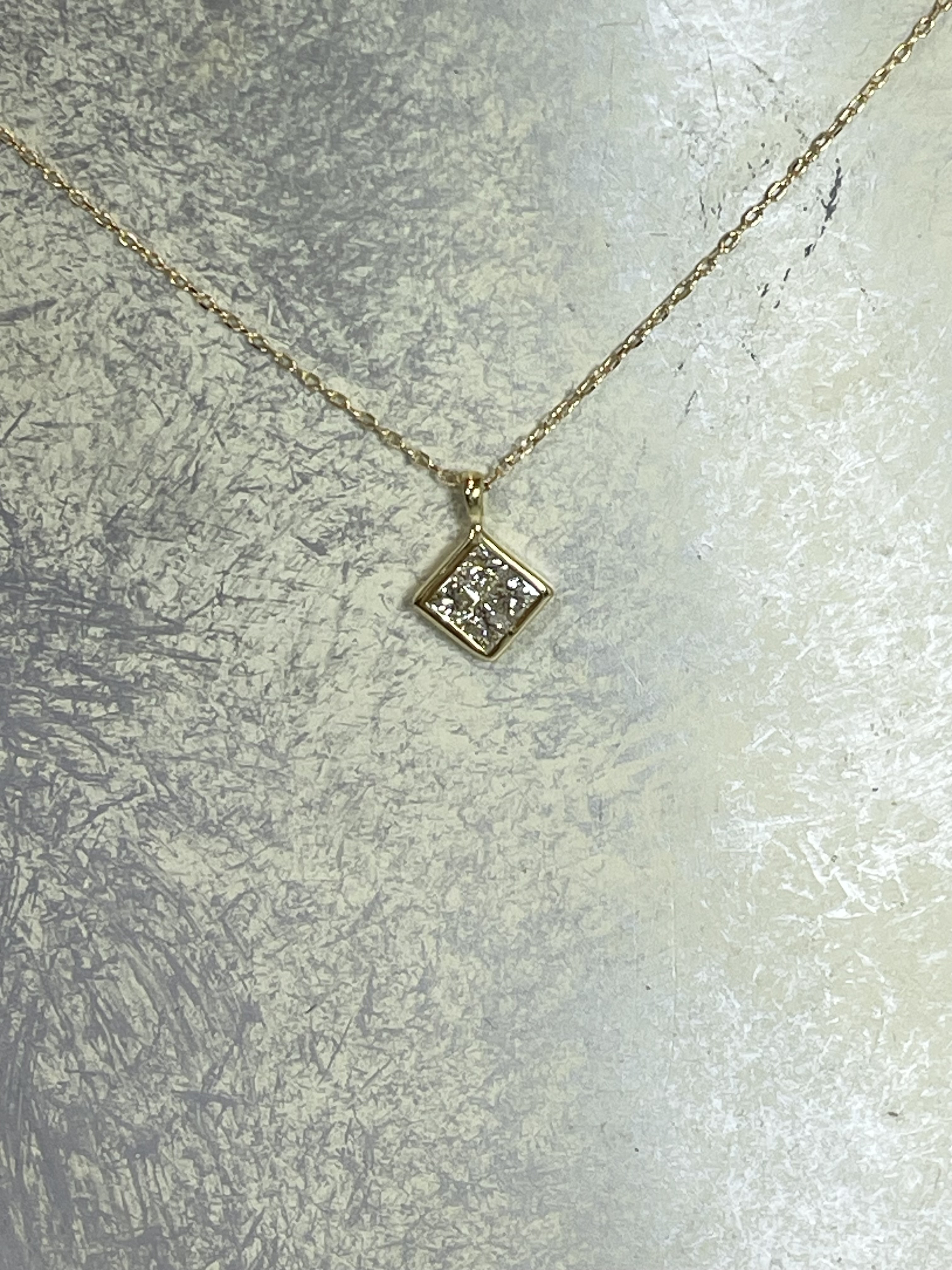 スクエアダイヤモンドネックレスk18