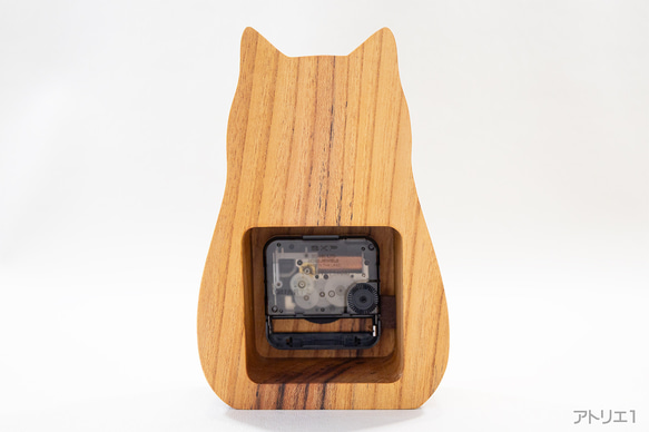 お座り柴の置き時計 3枚目の画像