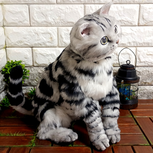 自在猫】自在に可動できるリアルな等身大アメリカンショートヘア