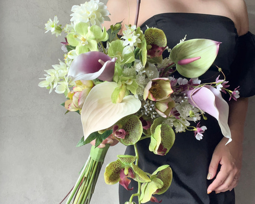 グリーンを纏った胡蝶蘭のウェディングブーケ&ブートニア☆造花☆前撮り・和装にも お洒落花嫁さんに人気な抜け感ブーケ/アーティフィシャルフラワー