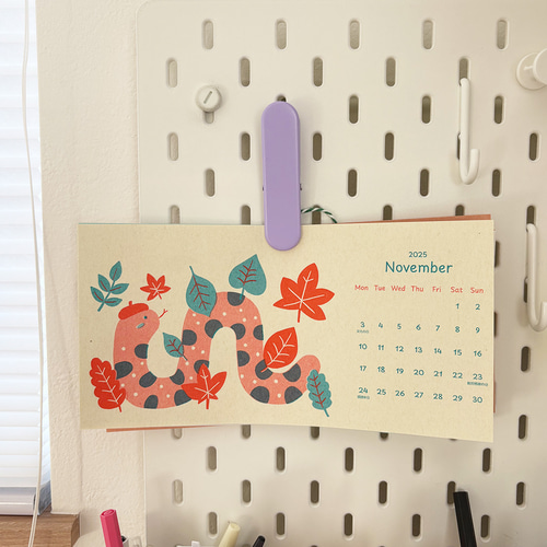 ラストセール】800円｜飾れるイラスト付きカレンダー｜ 2025年へびくん