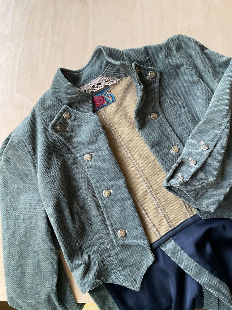 スタンドカラー　ジャケット