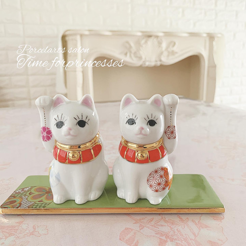 早期割引】招福& 千客万来♡ラグジュアリーな招き猫（台座付き