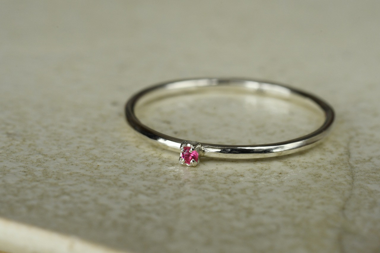 輝きを経る物語〜ピンクスピネル〜