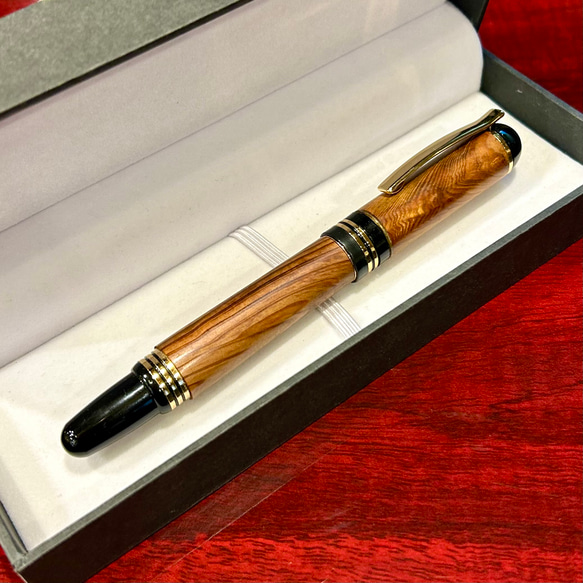 貴重 屋久杉 2枚 希少 屋久杉飾り台 一枚板 屋久杉 置き