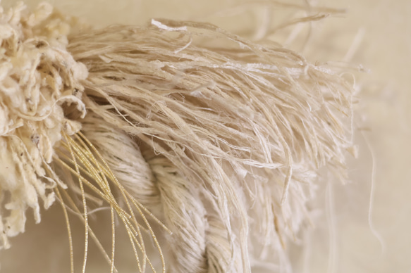 きびそシルク正月飾り　しめ縄風リース 4枚目の画像