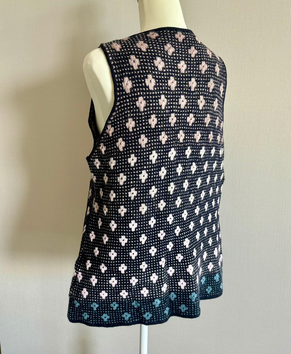 手編み ノースリーブ メリノウール100%使用 6枚目の画像