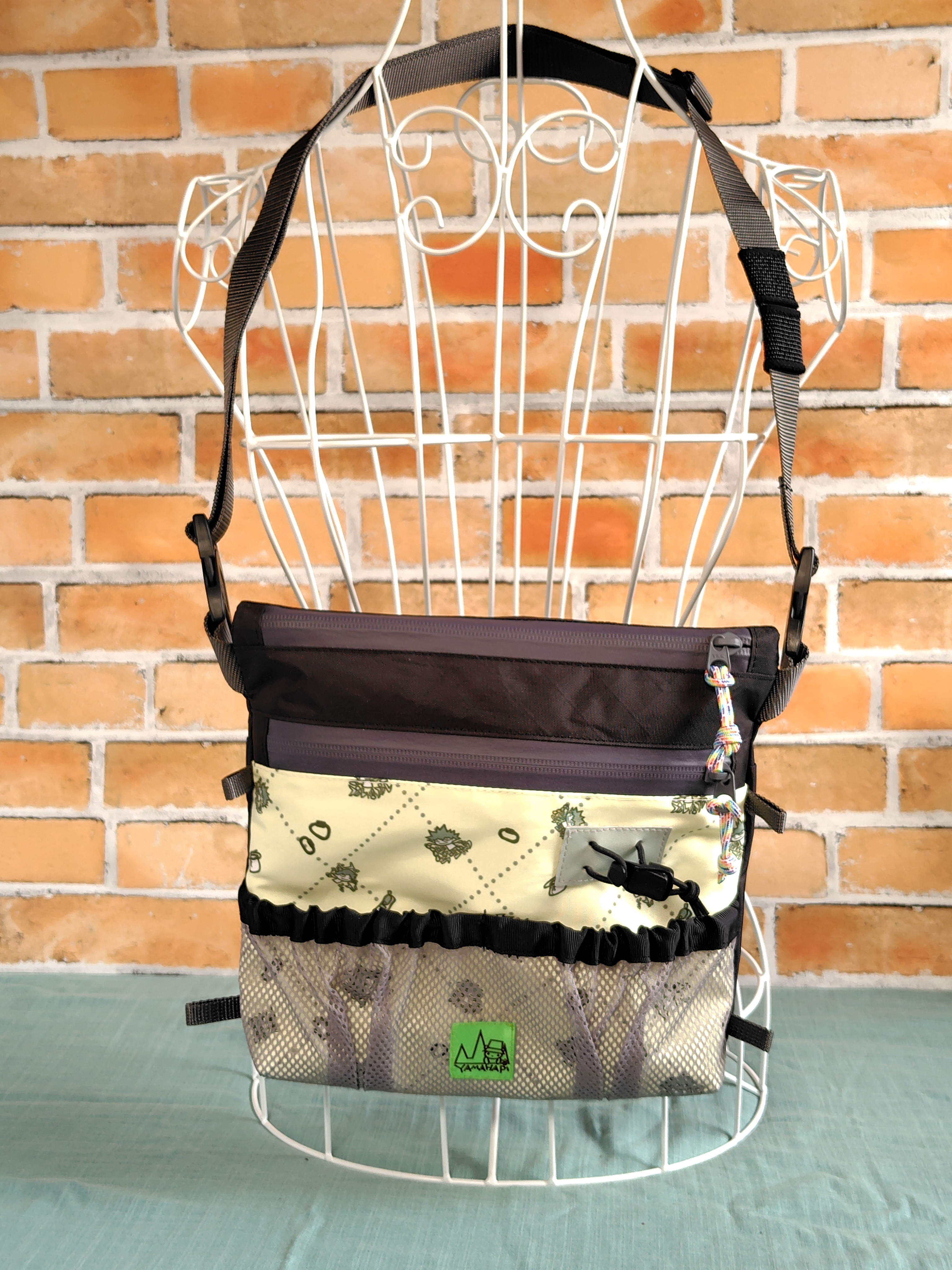 「E-Trail」アウトドアサコッシュ・防水/撥水ECOPAK