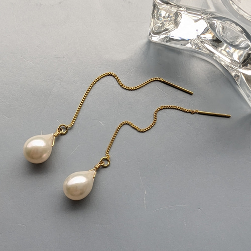 ぷっくりドロップ型 淡水パール 揺れるアメリカンピアス