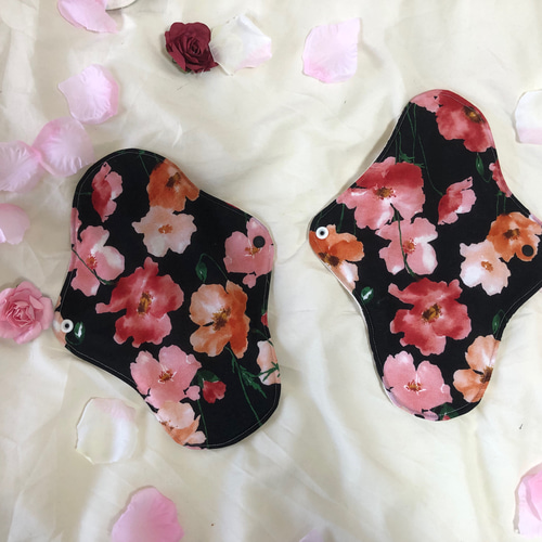 新品アニエスベー♡クロップドパンツ♡花柄♡ピンク　春夏秋 ふんわりフレアふんどしショーツ クロッチ部オーガニック