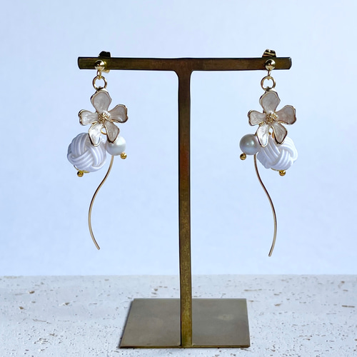 可憐】水引のピアス／イヤリング ピアス（その他） HANAHANA 通販