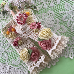 薔薇のお花モチーフ付きドイリー(ピンク系)ハンドメイドレース編み ハンドメイド レース編み 楕円形 お花のドイリー - メルカリ