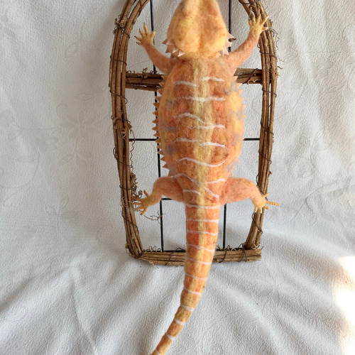 フトアゴヒゲトカゲ 羊毛フェルト 羊毛フェルトで爬虫類「とか源