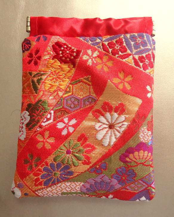 金蘭 金襴 バネポーチ ポーチ 和柄 和風 朱赤 ゴールド 金 小物