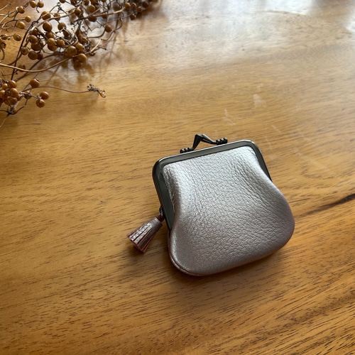 アクセサリーを入れても♪ミニサイズのがま口財布（シルバー） 小銭