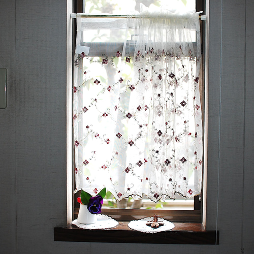 〈utako798様ご確認用〉カフェカーテン　お花柄ボイルレース♪ハンドメイド☆ 2枚の花柄刺繍シールカーテン レース小さな花カフェカーテン