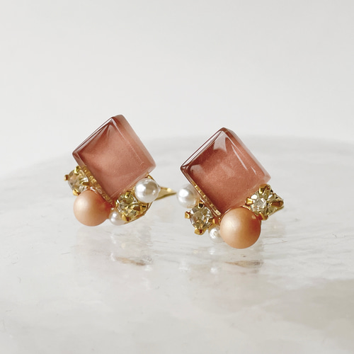 テコラッタ ガラスタイルのビジューピアス/イヤリング ピアス