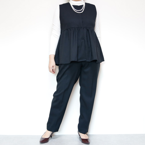 美シルエット ペプラムベストと選べるパンツのセットアップ「通年