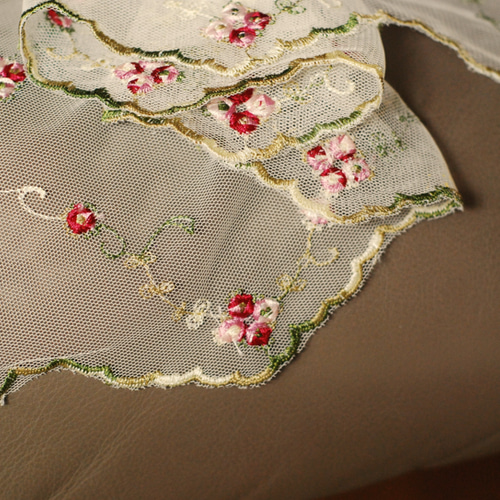 カフェカーテン【トトラート様オーダー品　花柄刺繍レース】ハンドメイド カフェカーテン【トトラート様オーダー品 花柄刺繍レース