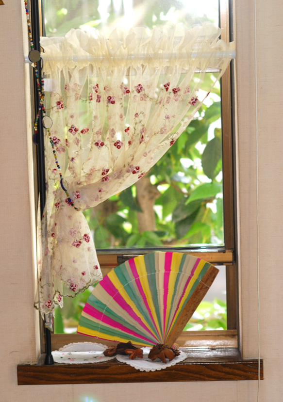 カフェカーテン【トトラート様オーダー品 花柄刺繍レース