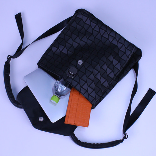 プレミアムスクエアリュック/S リュック・バックパック chi.wata 通販