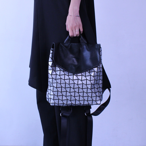 ⭐︎【極美品】chi.wata スクエアリュック ネイビー プレミアムスクエアリュック/S リュック・バックパック chi.wata 通販