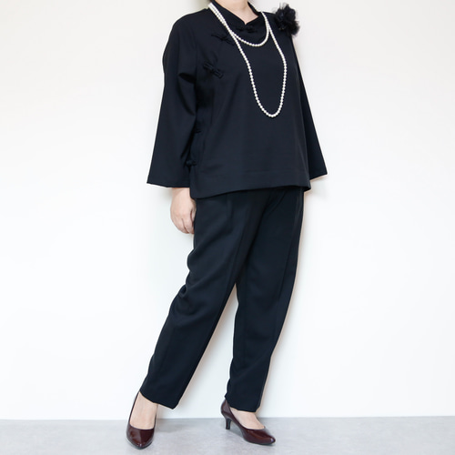 チャイナブラウスと選べるパンツのセットアップ「通年ブラック」入学式