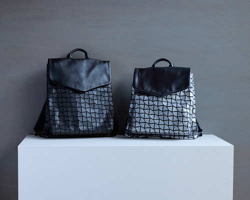 プレミアムスクエアリュック/M リュック・バックパック chi.wata 通販